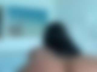 BellaSky's Live Sex Cam Show