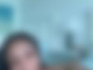 BellaSky's Live Sex Cam Show