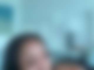 BellaSky's Live Sex Cam Show