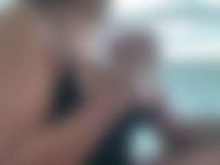 BellaSky's Live Sex Cam Show