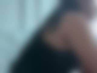 BellaSky's Live Sex Cam Show