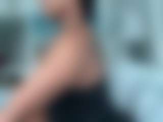 BellaSky's Live Sex Cam Show