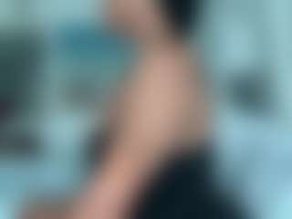 BellaSky's Live Sex Cam Show