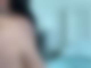 BellaSky's Live Sex Cam Show