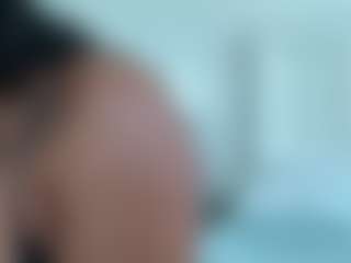BellaSky's Live Sex Cam Show