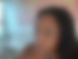 BellaSky's Live Sex Cam Show