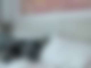 BellaSky's Live Sex Cam Show