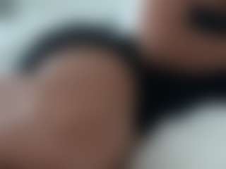 BellaSky's Live Sex Cam Show