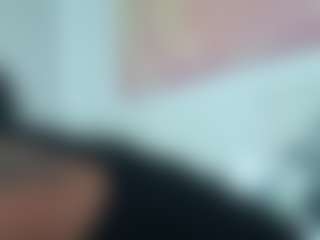 BellaSky's Live Sex Cam Show