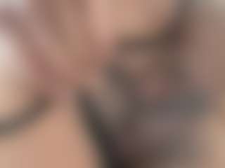 BellaSky's Live Sex Cam Show