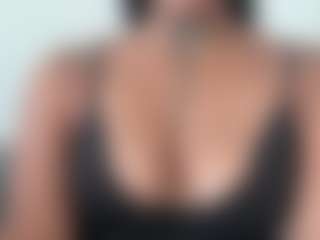 BellaSky's Live Sex Cam Show