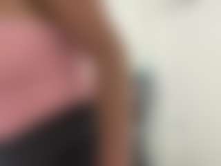 Live cam show with BellaSky - Brown Eyes Black on Camiplay Live