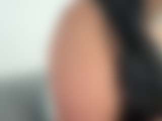 BellaSky's Live Sex Cam Show