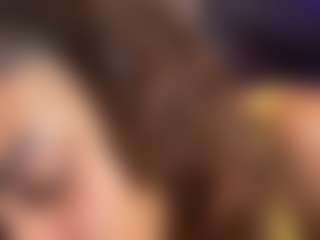 Live cam show with BlossomKay - Fetish on Camsoda