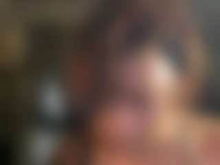 Live cam show with BlossomKay - Gamer MILF on CSO-WL