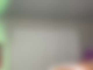 Live cam show with BlossomKay - Petite on slutload