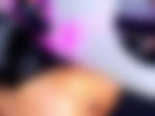 Live cam show with EMILY - Gagging on xDating