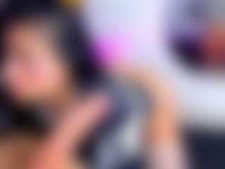 Live cam show with EMILY - Gagging on Camming Site