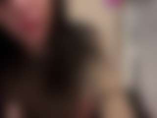 Live cam show with JEANNE - Smoking on AdultVida.com