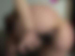 Live cam show with JEANNE - Average on TeamSkeetLive