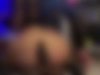 Live cam show with JEANNE - Young Adult on Hubzter Live