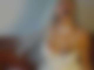Live cam show with JEANNE - Moaning on livesuperchat.net