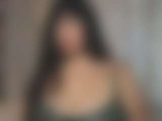 Live cam show with Maddy Trevino - Machine on CamClone