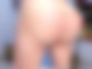 Live cam show with karlota-45 - Trimmed Granny on fapnchat