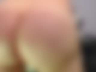 Live cam show with karlota-45 - Granny on nudelive.tv