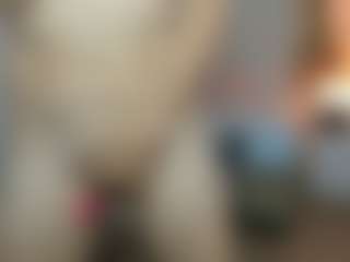 karlota-45's Live Sex Cam Show