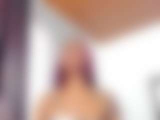 Live cam show with stardayhan00x - Smoking on Camsoda