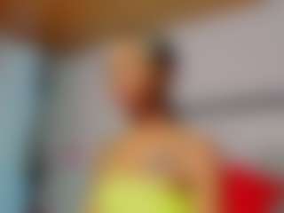 Live-Cam-Show mit BritnySantana777 - Green Eyes auf Camsoda