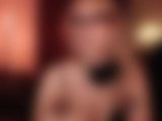 Live cam show with WellwellLiza - Blonde Hair Middle Aged on SpankPalCams