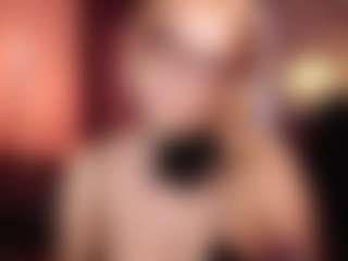 Live cam show with WellwellLiza - Butt Plug on https://playwithruby.com