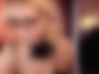 Live cam show with WellwellLiza - Blue Eyes on CamSextacy