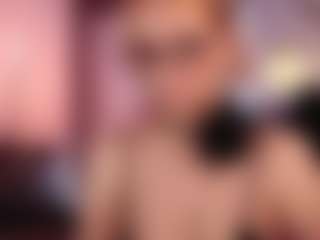 Live cam show with WellwellLiza - Average on Camsoda