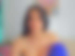 Live cam show with sarabecker - Public on Hubzter Live