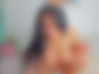 Live cam show with sarabecker - Green Eyes on Mixed Magazine Live