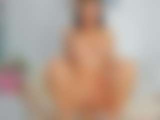 Live cam show with sarabecker - Fingers on Soda Cam