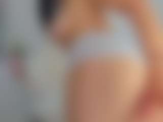 Live cam show with sarabecker - Fingers on Dolls Live