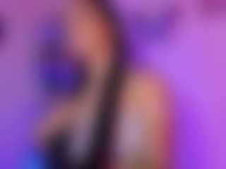Live cam show with CassandraAndrews - Oil on galaxygirlnitro.com