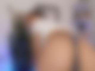 CassandraAndrews's Live Sex Cam Show