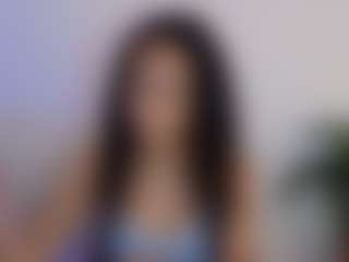 Live cam show with CassandraAndrews - Amateur on AdultVida.com
