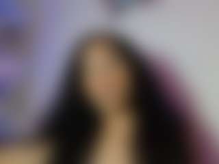 Spettacolo in cam dal vivo con CassandraAndrews - Thin su Camsoda