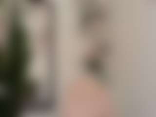CassandraAndrews's Live Sex Cam Show
