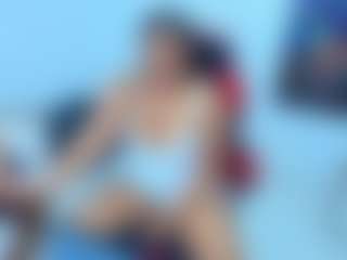 Live cam show with ambar-rose1 - Double Penetration on Camsoda