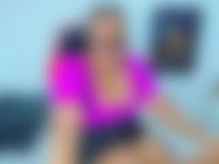 Live cam show with ambar-rose1 - Bikini on livesuperchat.net