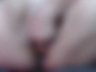 Live cam show with Margaret-milf - Glasses on SinfulBabes