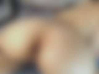 Live cam show with ISABEL - Spank MILF on xxxlivecams.org