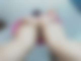 Live cam show with ISABEL - Flashing on Dolls Live